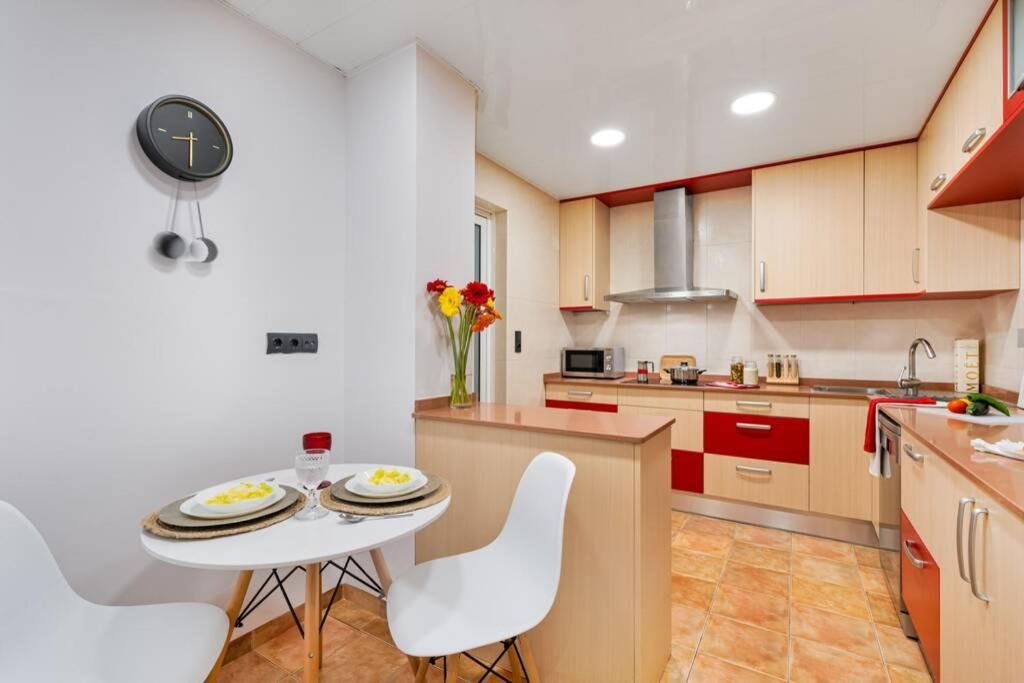 ברצלונה Lodging Apartments Villa De Gracia 2 Bedroom Cozy Apartment מראה חיצוני תמונה